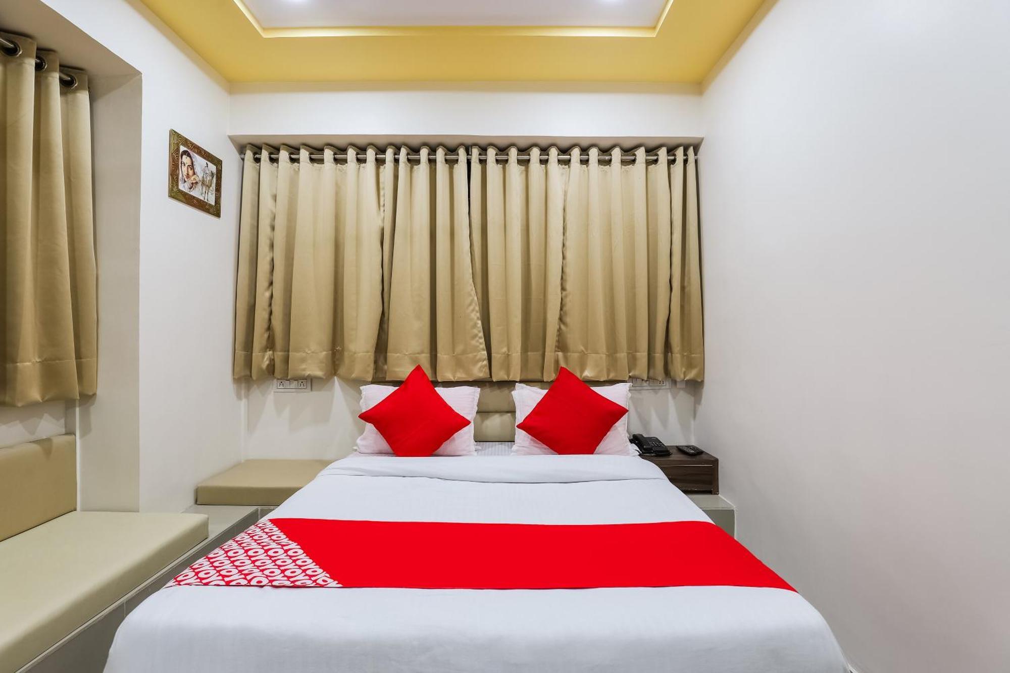 Collection O Hotel Alice Ахмедабад Екстер'єр фото